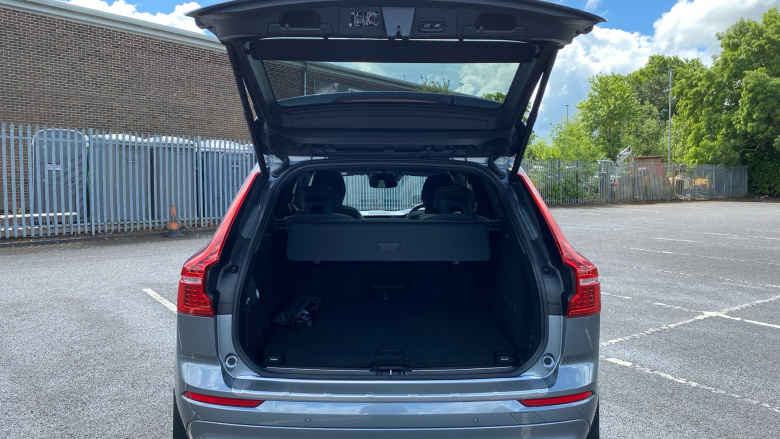 Volvo Xc60 2.0 B5P [250] R DESIGN Pro 5dr Geartronic Petrol Estate